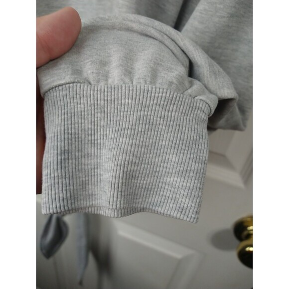 Athleta Woman M Yoga Back Toe Grey Sweatshirt LS Activewear Workout Gym - Picture 5 of 12